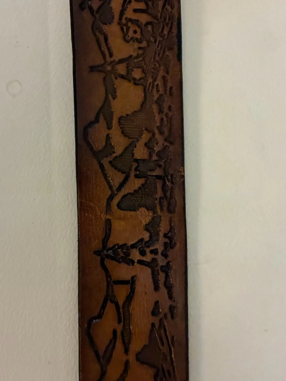 Vintage Unbranded Hand Tooled Leather Belt Size 38 Deer Hunting Forest Scene